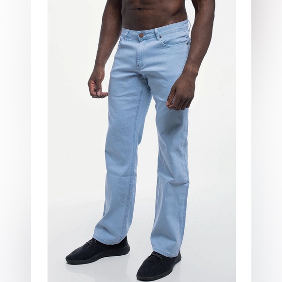 Athletic Fit Jeans - Picture 9 of 9